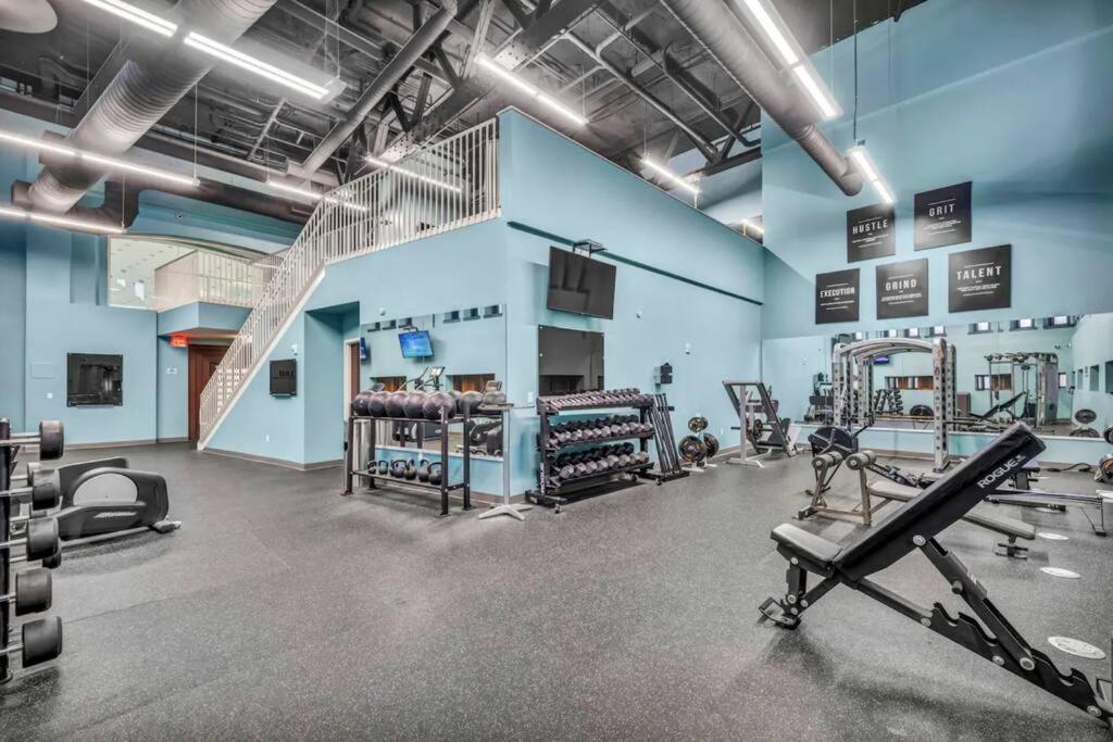 2Br Unit In The Heart Of Dt On Playhouse Square, With Pool And Gym Access-1106 Apartment Cleveland Ngoại thất bức ảnh