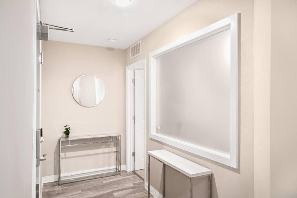 2Br Unit In The Heart Of Dt On Playhouse Square, With Pool And Gym Access-1106 Apartment Cleveland Ngoại thất bức ảnh