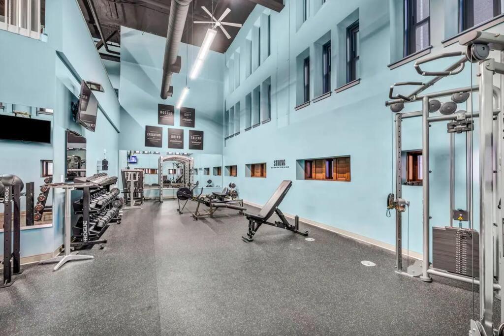 2Br Unit In The Heart Of Dt On Playhouse Square, With Pool And Gym Access-1106 Apartment Cleveland Ngoại thất bức ảnh