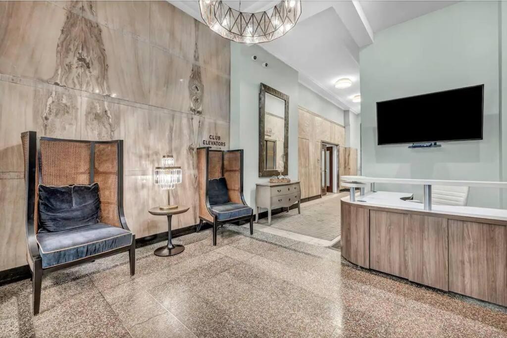 2Br Unit In The Heart Of Dt On Playhouse Square, With Pool And Gym Access-1106 Apartment Cleveland Ngoại thất bức ảnh