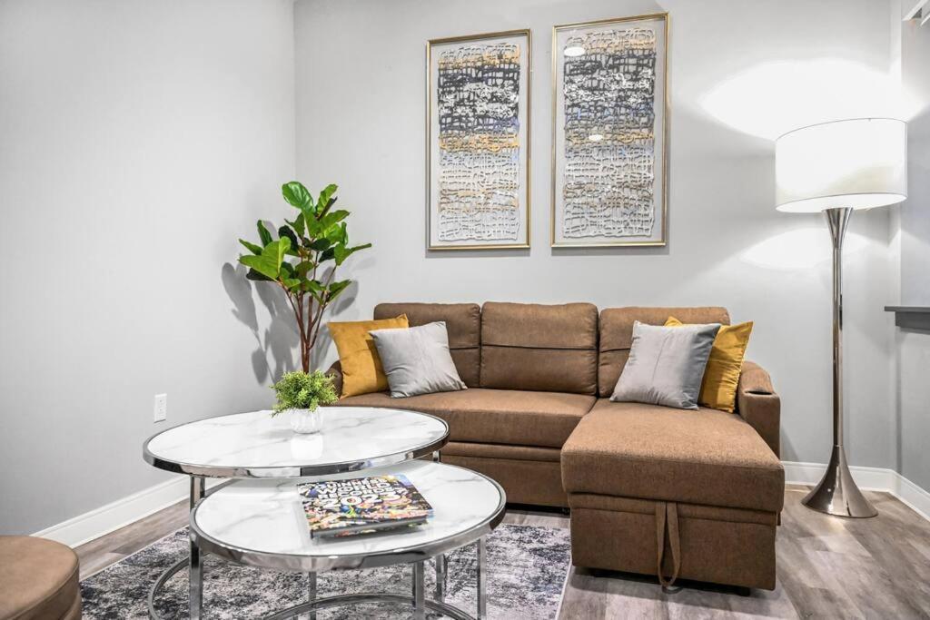 2Br Unit In The Heart Of Dt On Playhouse Square, With Pool And Gym Access-1106 Apartment Cleveland Ngoại thất bức ảnh