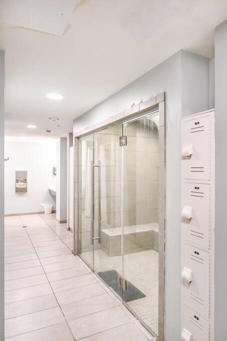 2Br Unit In The Heart Of Dt On Playhouse Square, With Pool And Gym Access-1106 Apartment Cleveland Ngoại thất bức ảnh